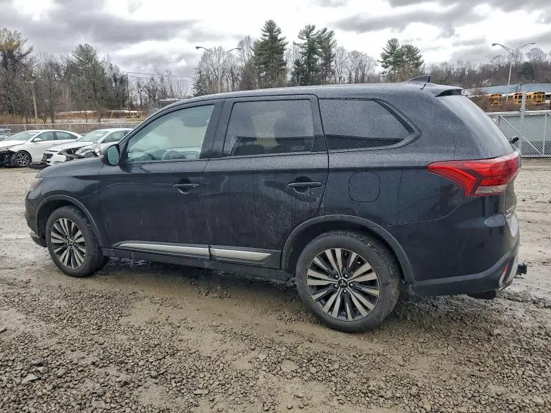 2020 MITSUBISHI OUTLANDER SE  