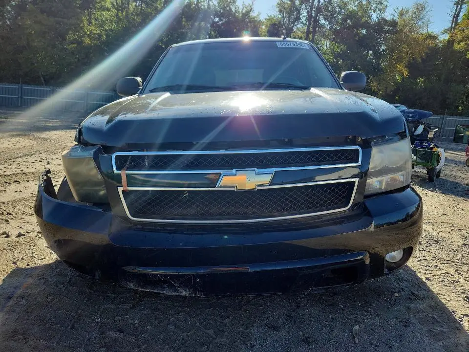 2011 CHEVROLET TAHOE K1500 LT  