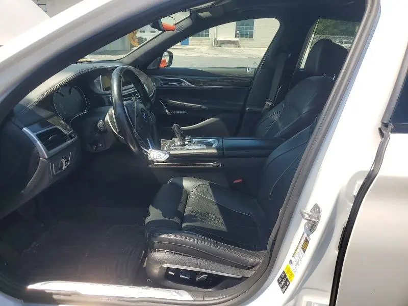 2016 BMW 750 XI  