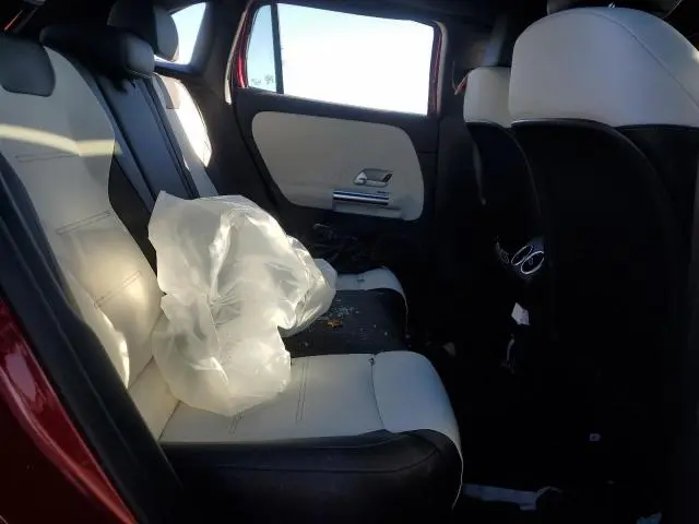 2021 MERCEDES-BENZ GLA 35 AMG