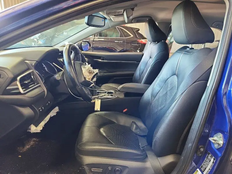 2018 TOYOTA CAMRY XLE  