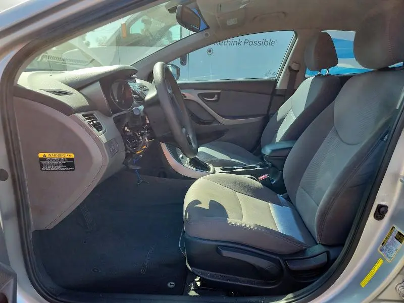 2014 HYUNDAI ELANTRA SE  