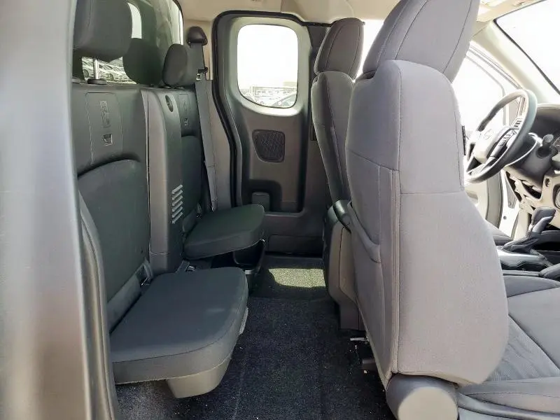 2023 NISSAN FRONTIER S  