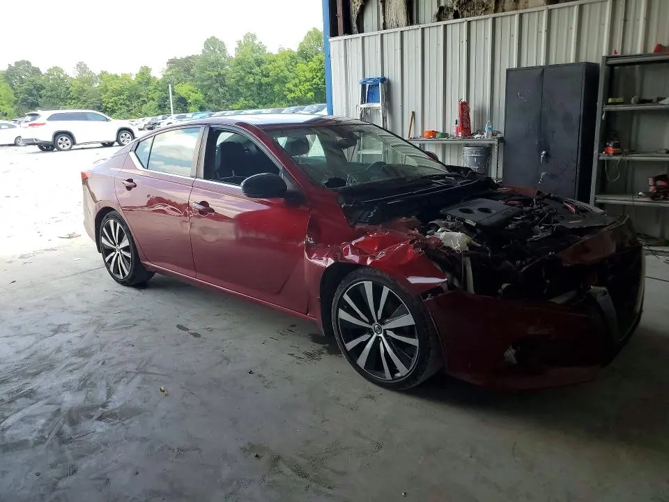 2020 NISSAN ALTIMA SR  