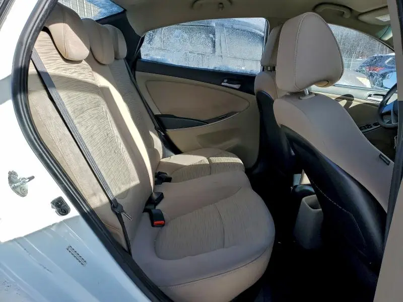2015 HYUNDAI ACCENT GLS  