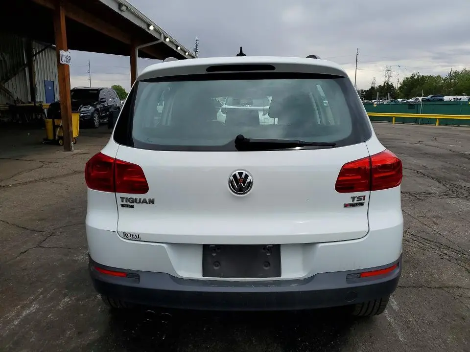 2017 VOLKSWAGEN TIGUAN S  