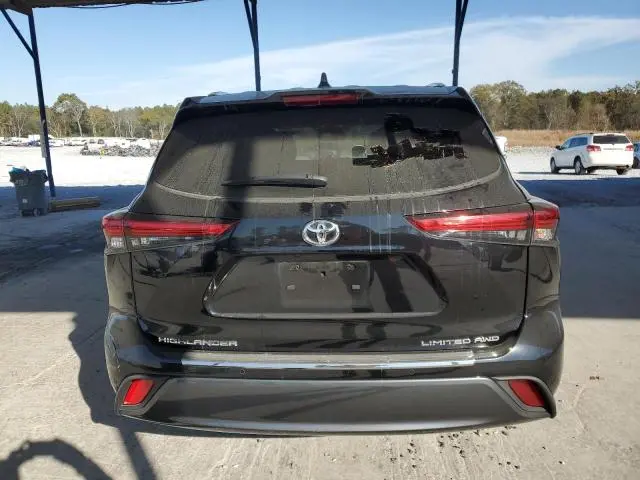 2022 TOYOTA HIGHLANDER LIMITED  