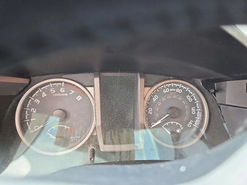 2017 TOYOTA TACOMA SR5 V6  