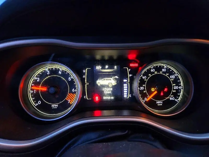 2015 JEEP CHEROKEE SPORT  