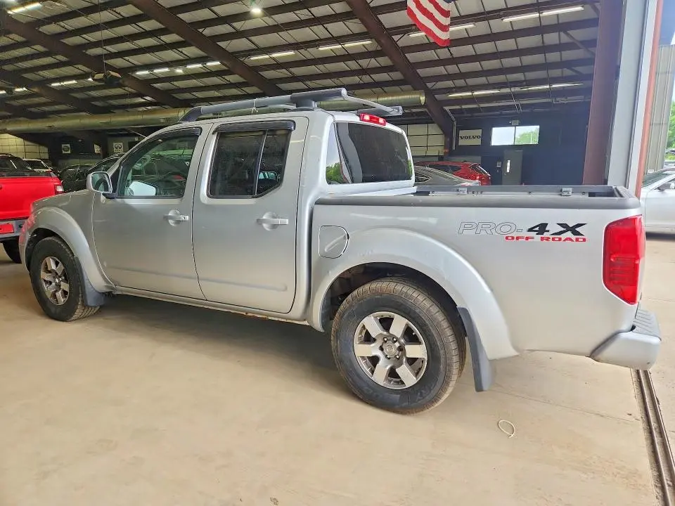 2012 NISSAN FRONTIER S  