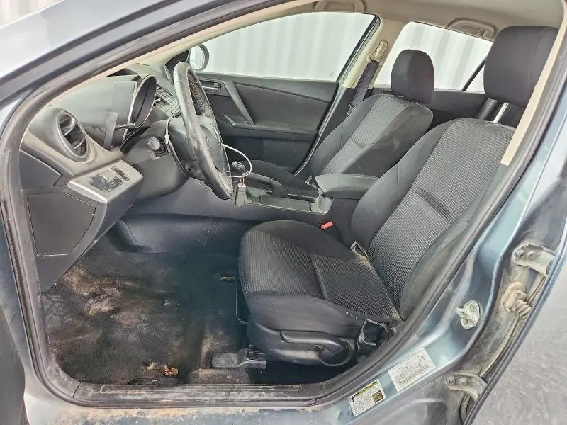 2013 MAZDA 3 I  