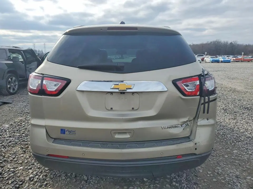 2016 CHEVROLET TRAVERSE LT  