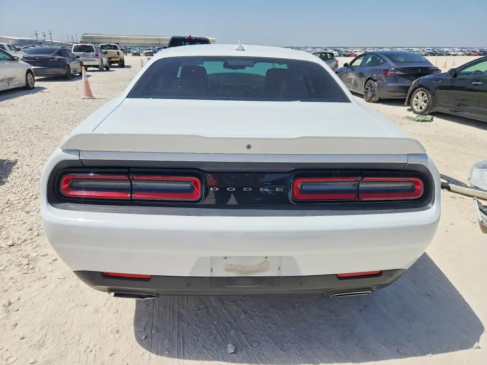 2020 DODGE CHALLENGER SXT  