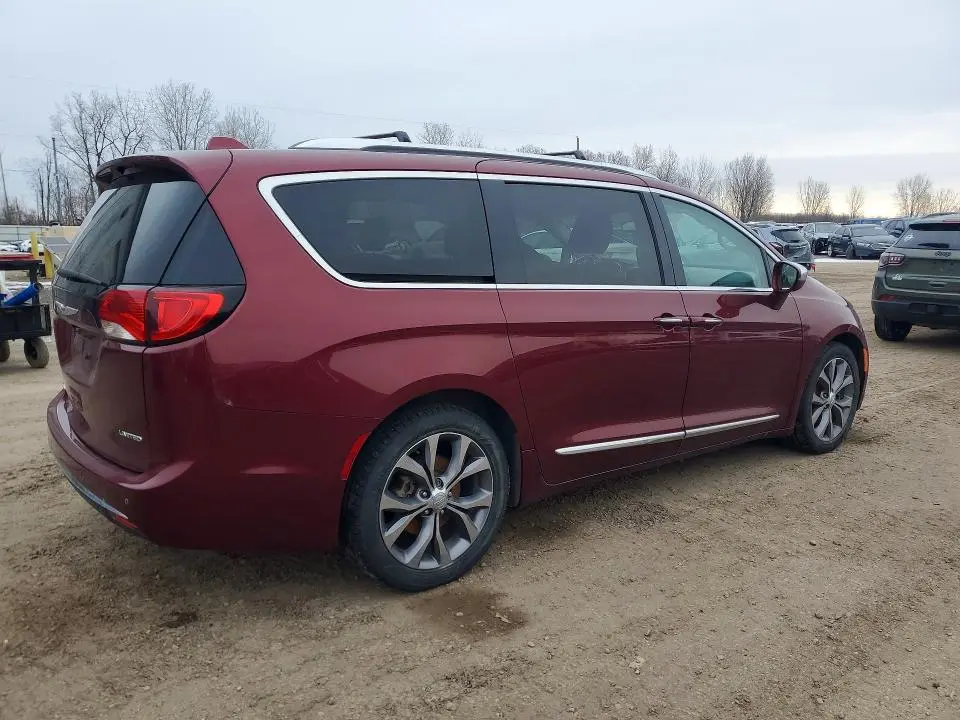 2020 CHRYSLER PACIFICA LIMITED  