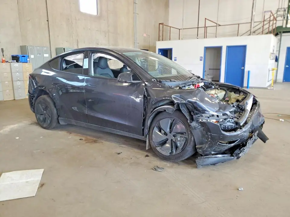 2026 TESLA MODEL Y   