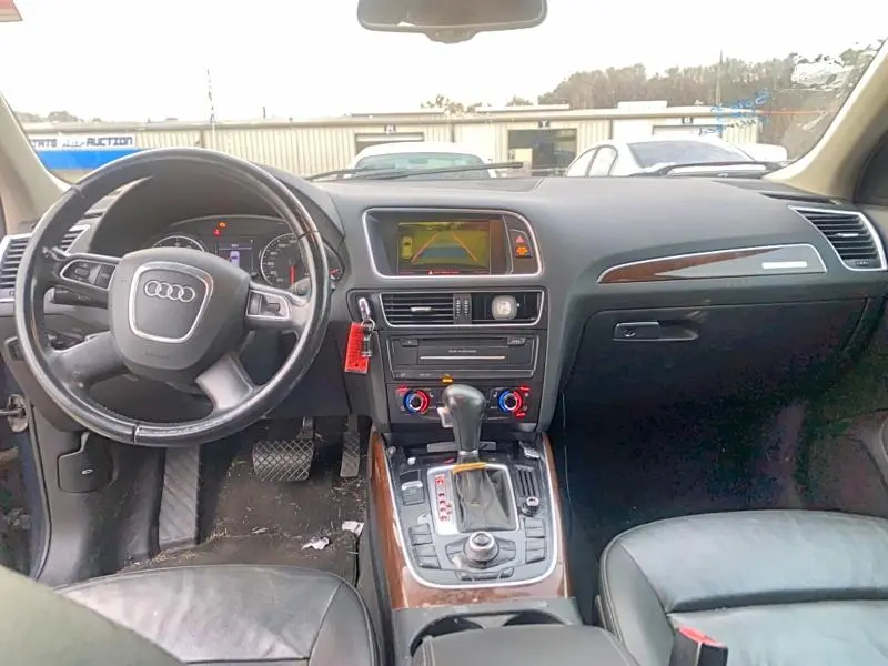 2010 AUDI Q5 PREMIUM PLUS  