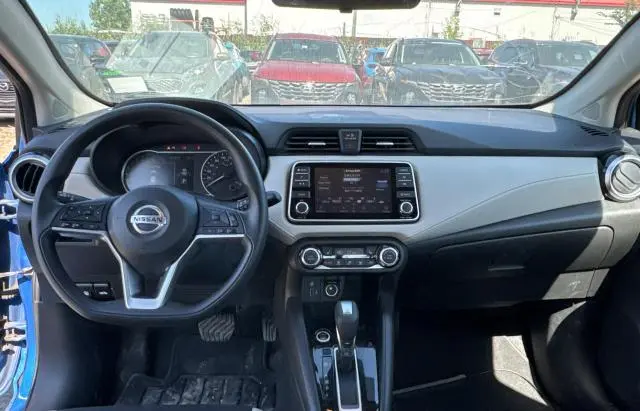 2021 NISSAN VERSA SV  