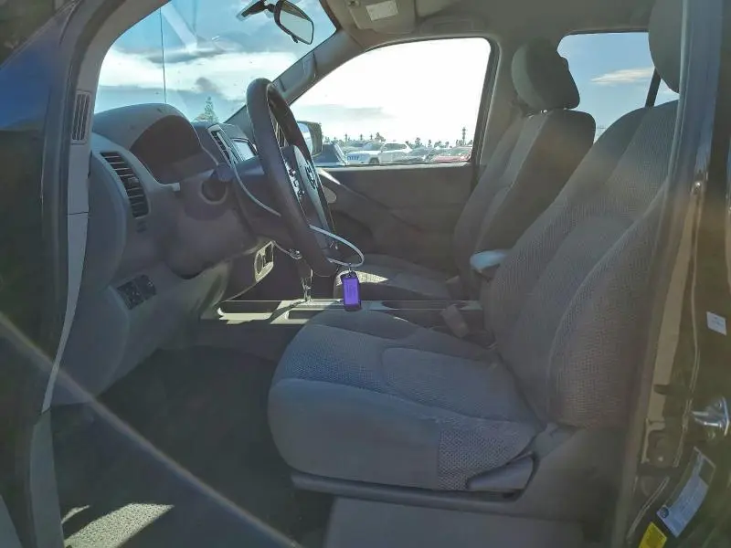 2019 NISSAN FRONTIER SV  