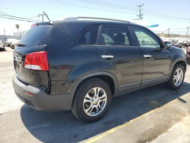 2013 KIA SORENTO LX  