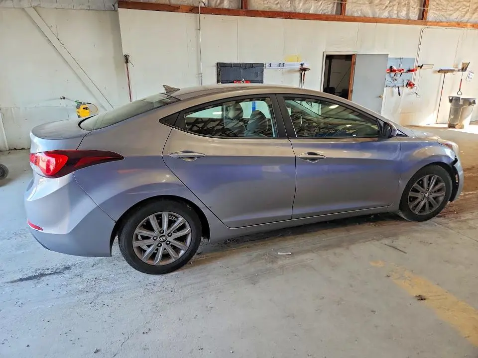 2014 HYUNDAI ELANTRA SE  