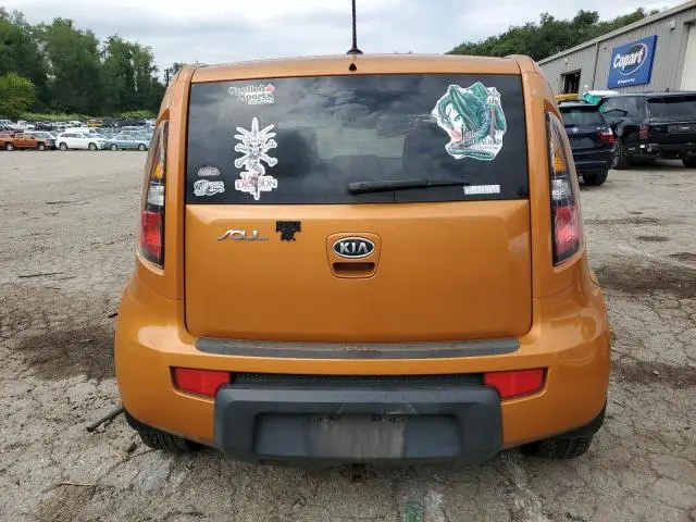 2011 KIA SOUL +  