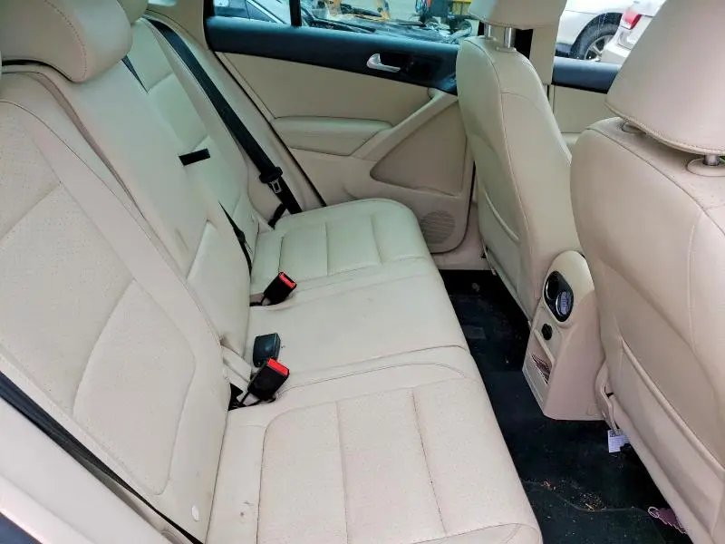 2012 VOLKSWAGEN TIGUAN S  