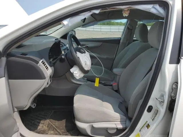 2013 TOYOTA COROLLA BASE  