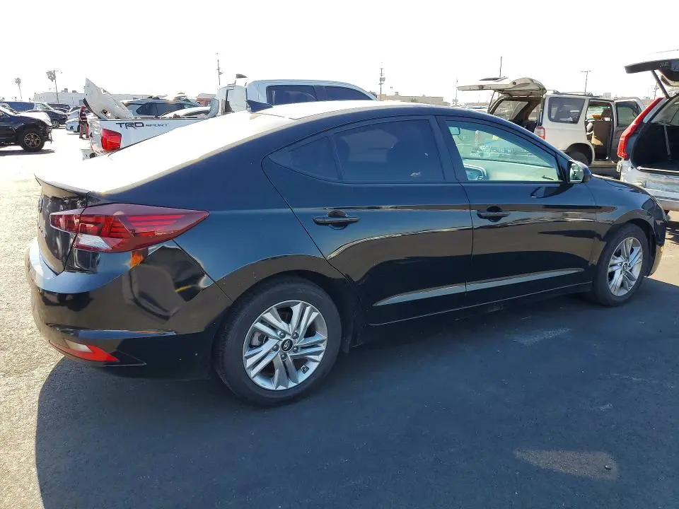 2019 HYUNDAI ELANTRA SEL  