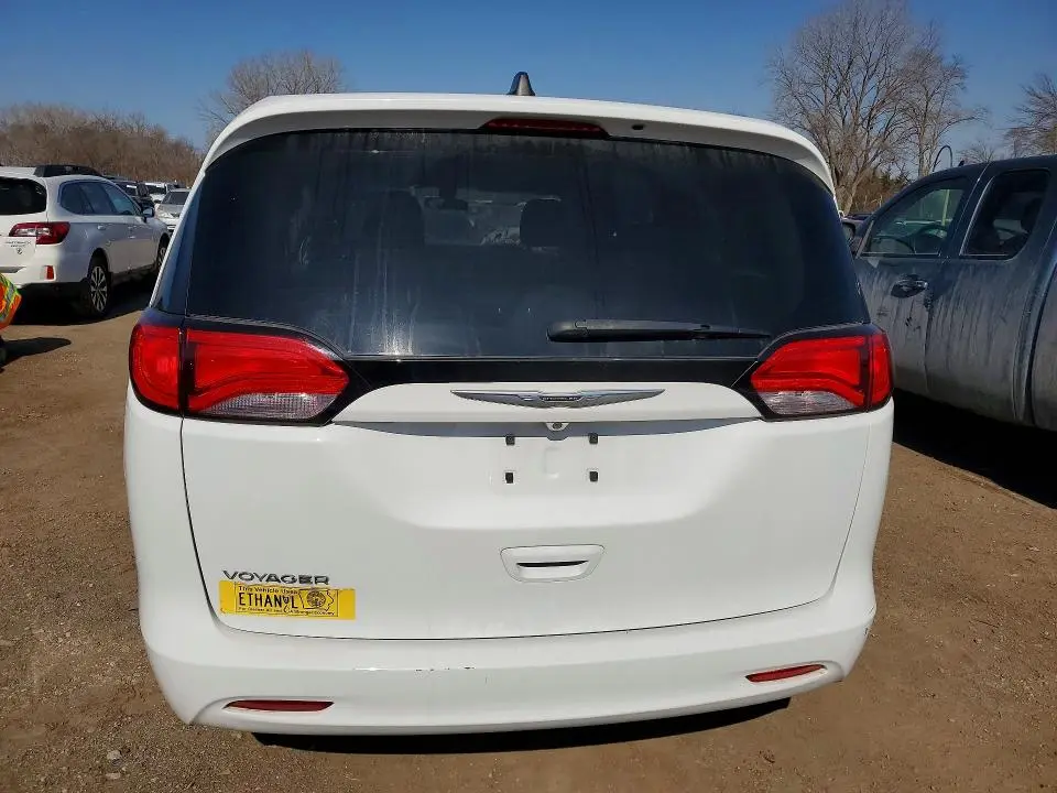 2022 CHRYSLER VOYAGER LX  