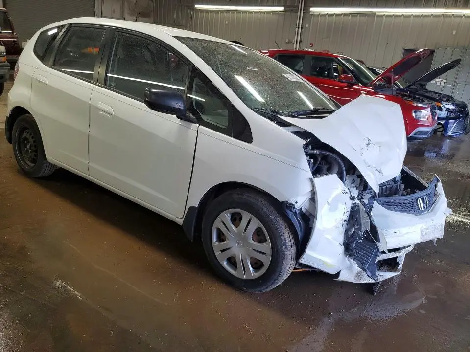 2011 HONDA FIT   