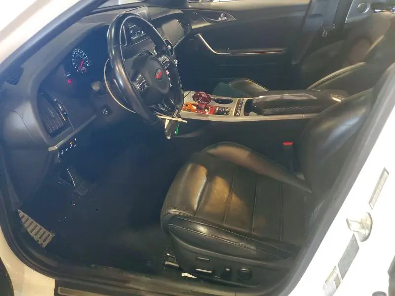 2018 KIA STINGER GT2  