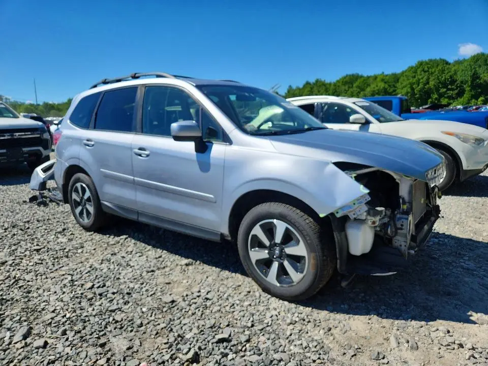 2017 SUBARU FORESTER 2.5I PREMIUM  