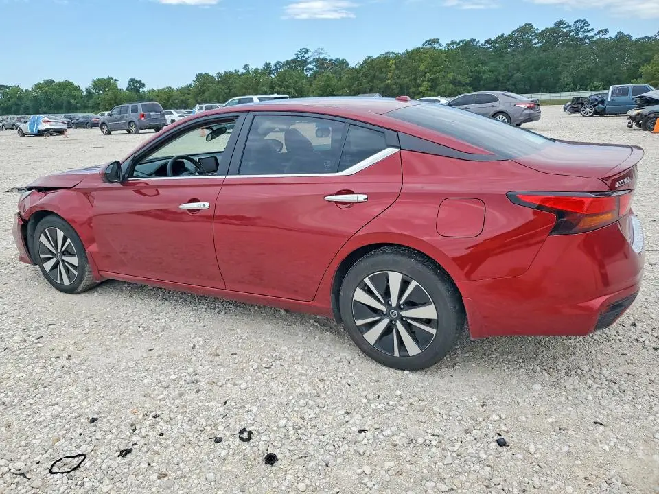 2022 NISSAN ALTIMA SV  