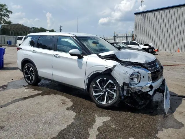 2023 MITSUBISHI OUTLANDER SE  