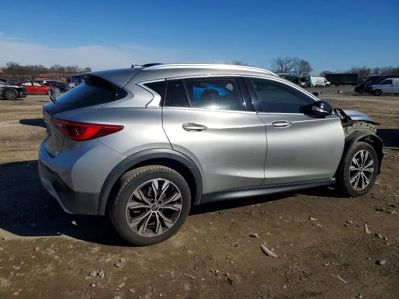 2018 INFINITI QX30 BASE  