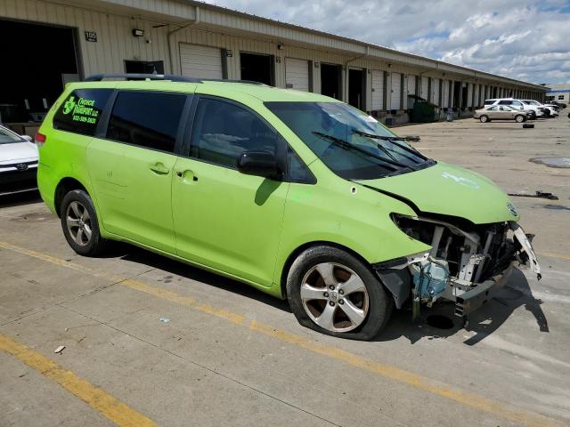 2014 TOYOTA SIENNA LE