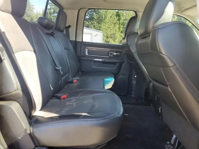 2015 RAM 1500 SLT