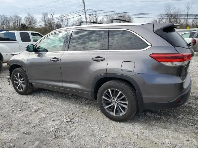 2018 TOYOTA HIGHLANDER SE  