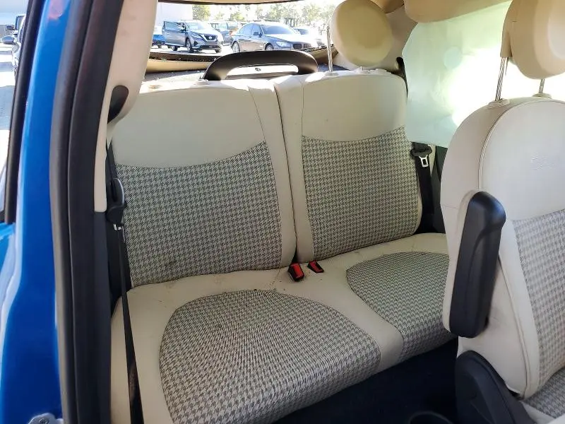 2017 FIAT 500 POP  
