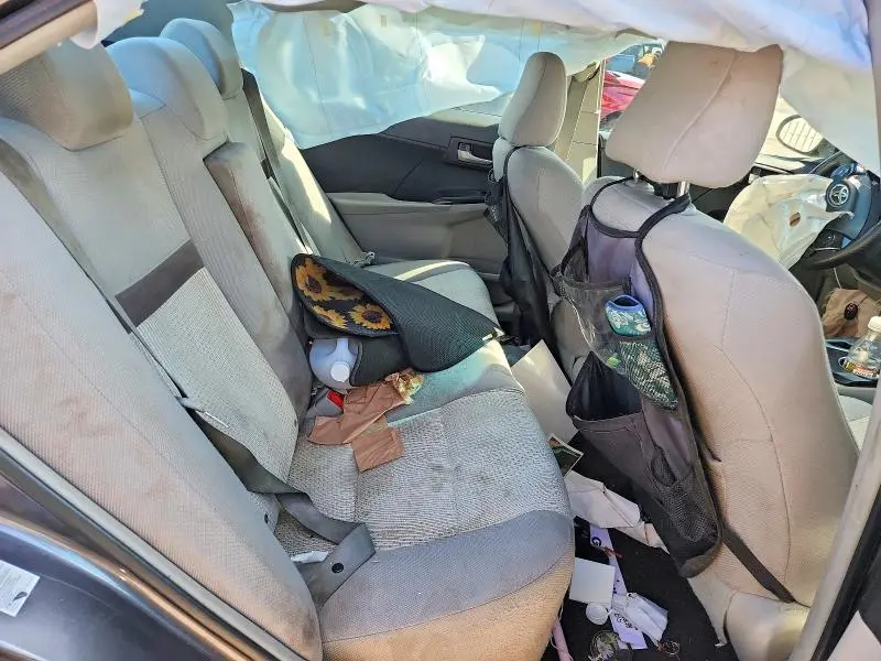 2014 TOYOTA CAMRY LE  
