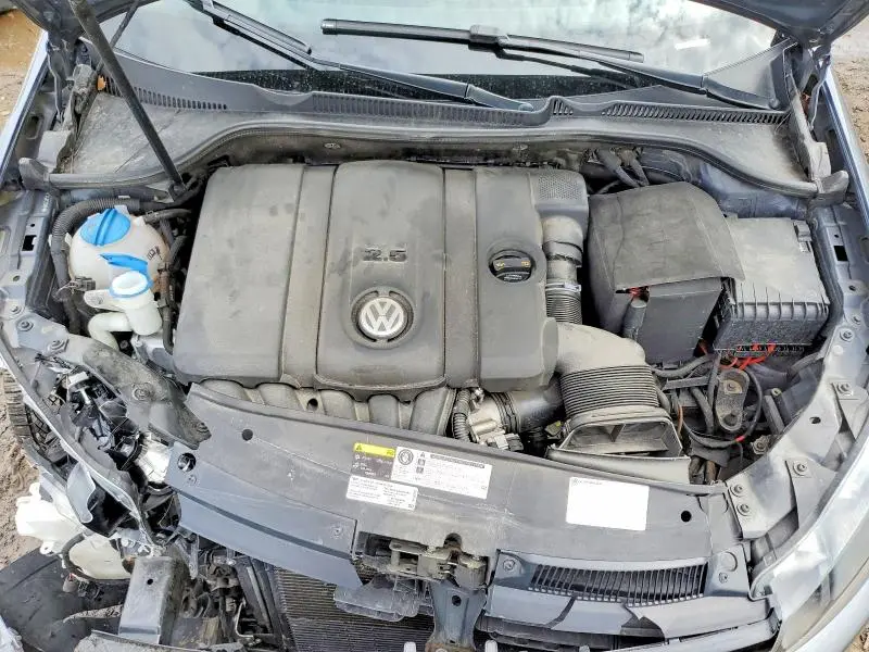 2013 VOLKSWAGEN GOLF   