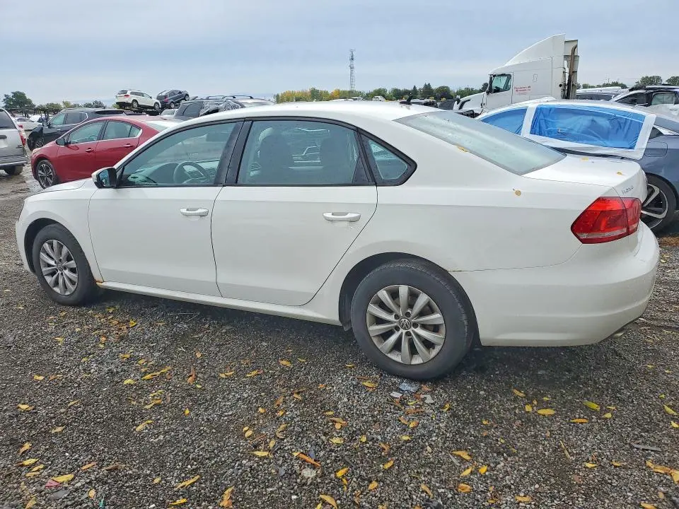 2013 VOLKSWAGEN PASSAT S  