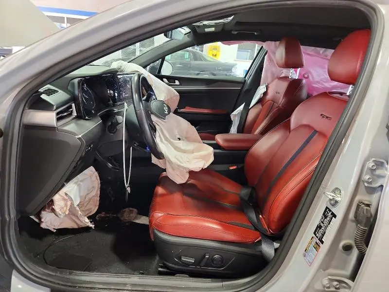 2022 KIA K5 GT LINE  