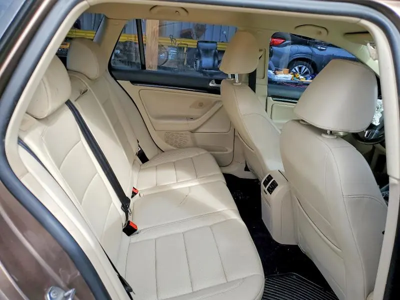 2011 VOLKSWAGEN JETTA TDI  