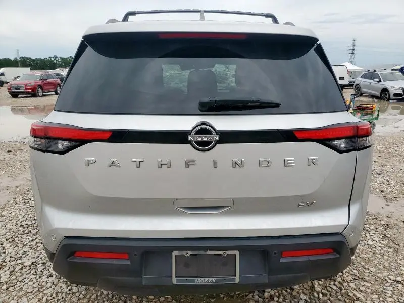 2022 NISSAN PATHFINDER SV  