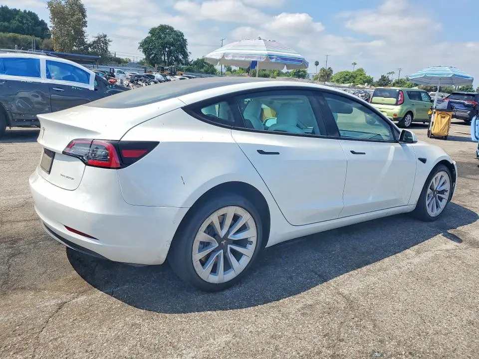 2022 TESLA MODEL 3   