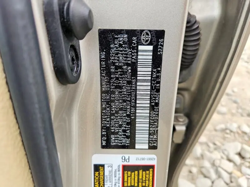 2017 TOYOTA CAMRY LE  