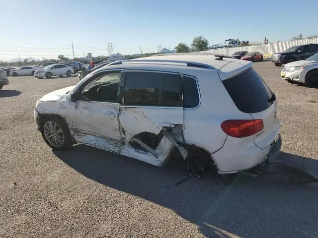 2012 VOLKSWAGEN TIGUAN S  