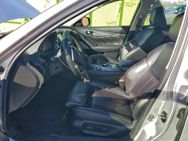 2018 INFINITI Q50 LUXE  