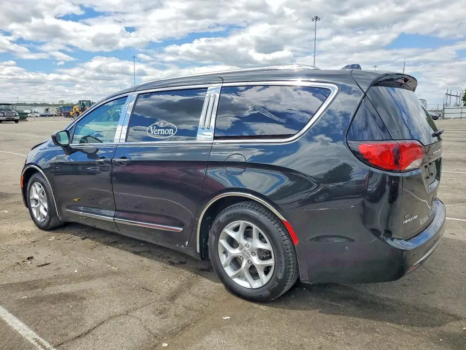 2018 CHRYSLER PACIFICA TOURING L PLUS  